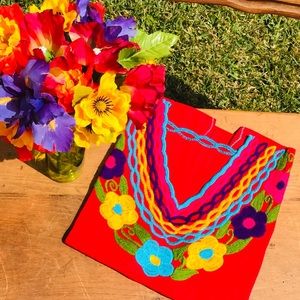 Clothes & Accesories HandiCrafts from Chiapas!!